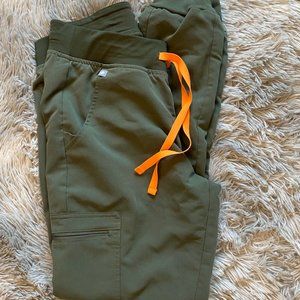 Womens Figs- Moss Zamoras